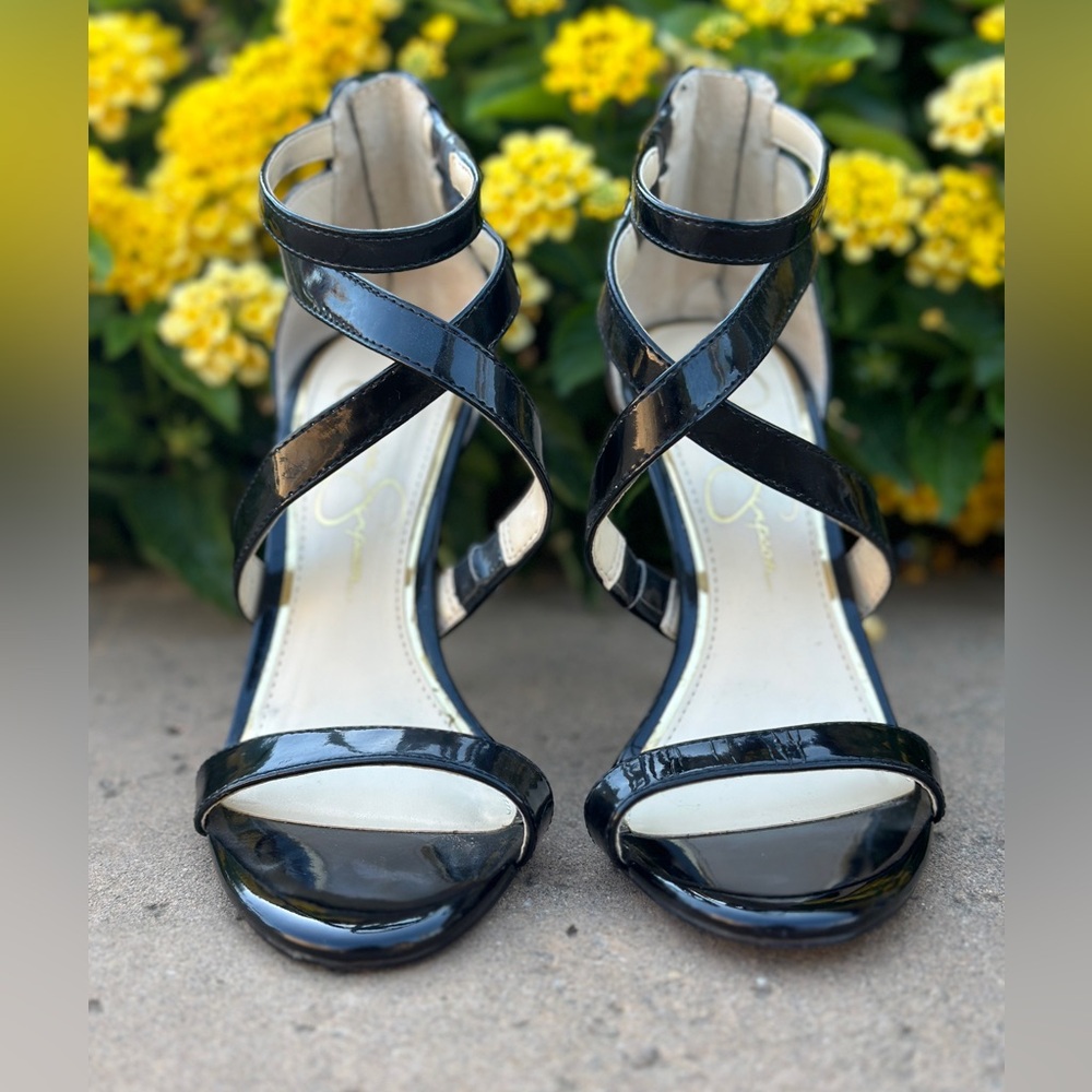 🎀 Jessica Simpson “Ellenie” Glossy Black Strappy Heels size 5 🎀
